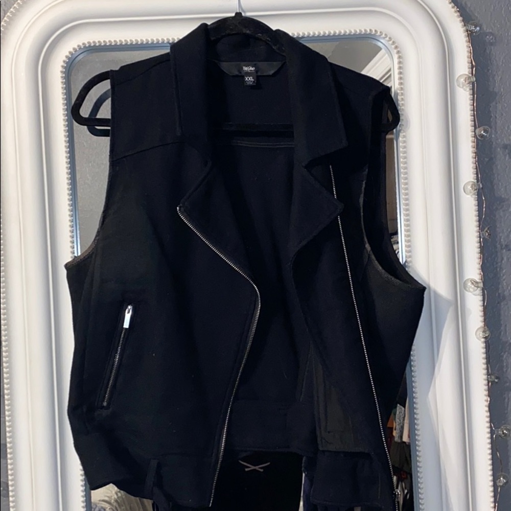 Black vest